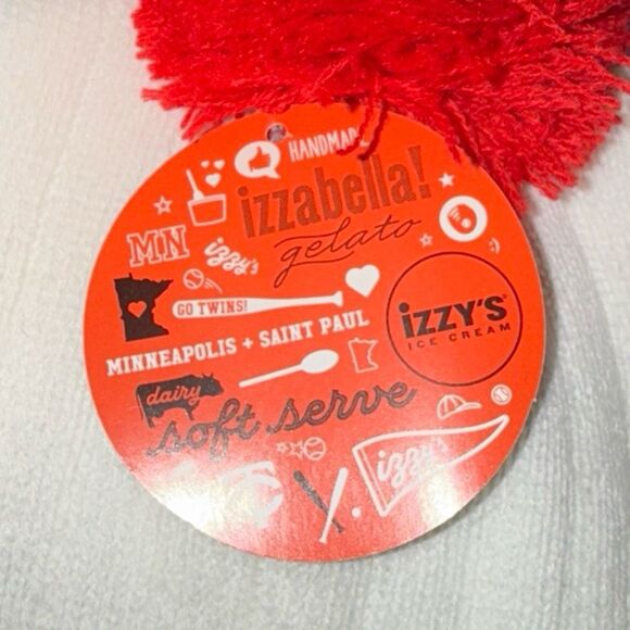 NWT MLB Twins Baseball Collaboration Izzy Ice cream Navy White Pom Beanie - Picture 3 of 5